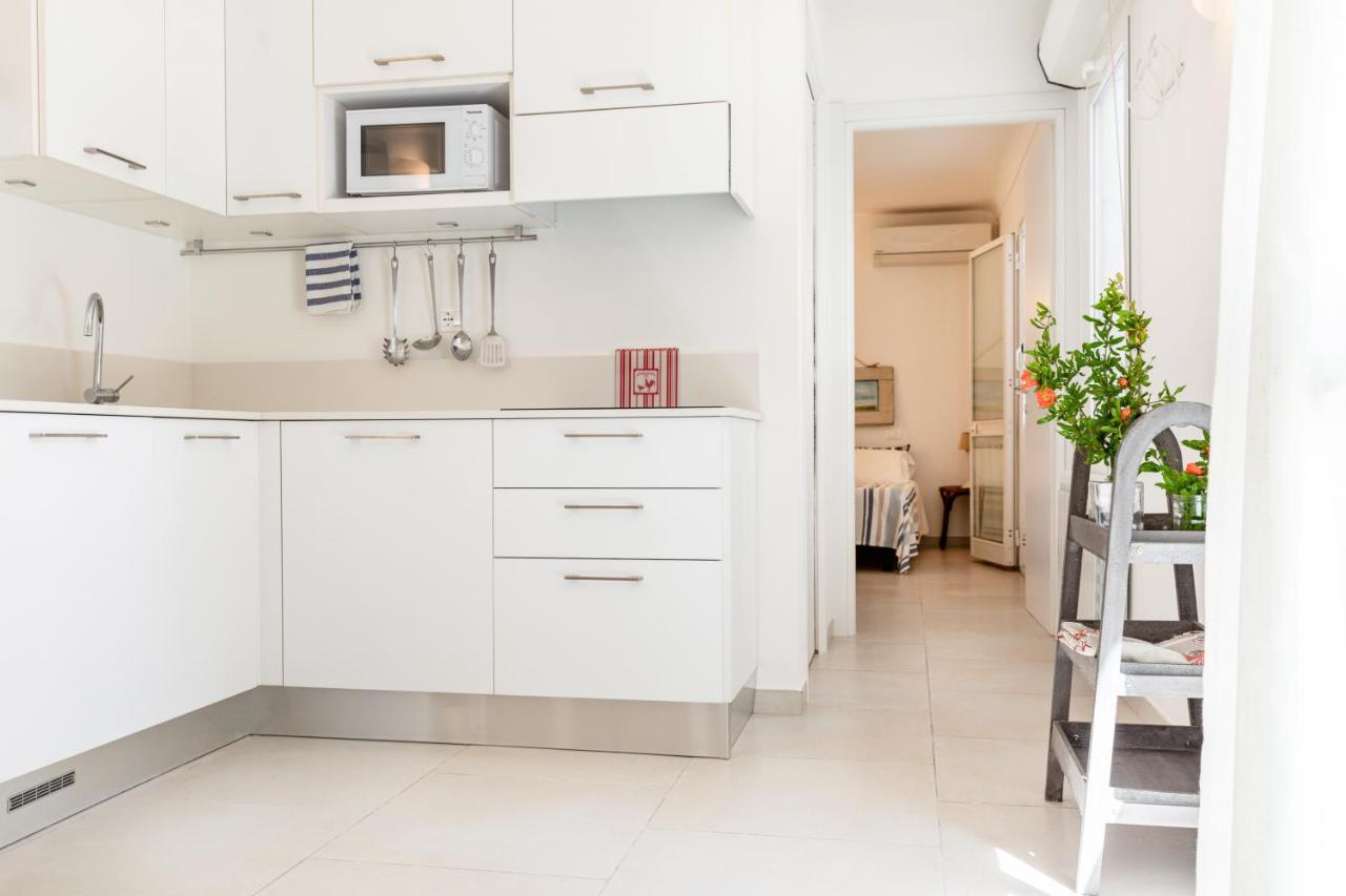 Pochi Passi Dal Mare Apartment San Bartolomeo Al Mare Bagian luar foto