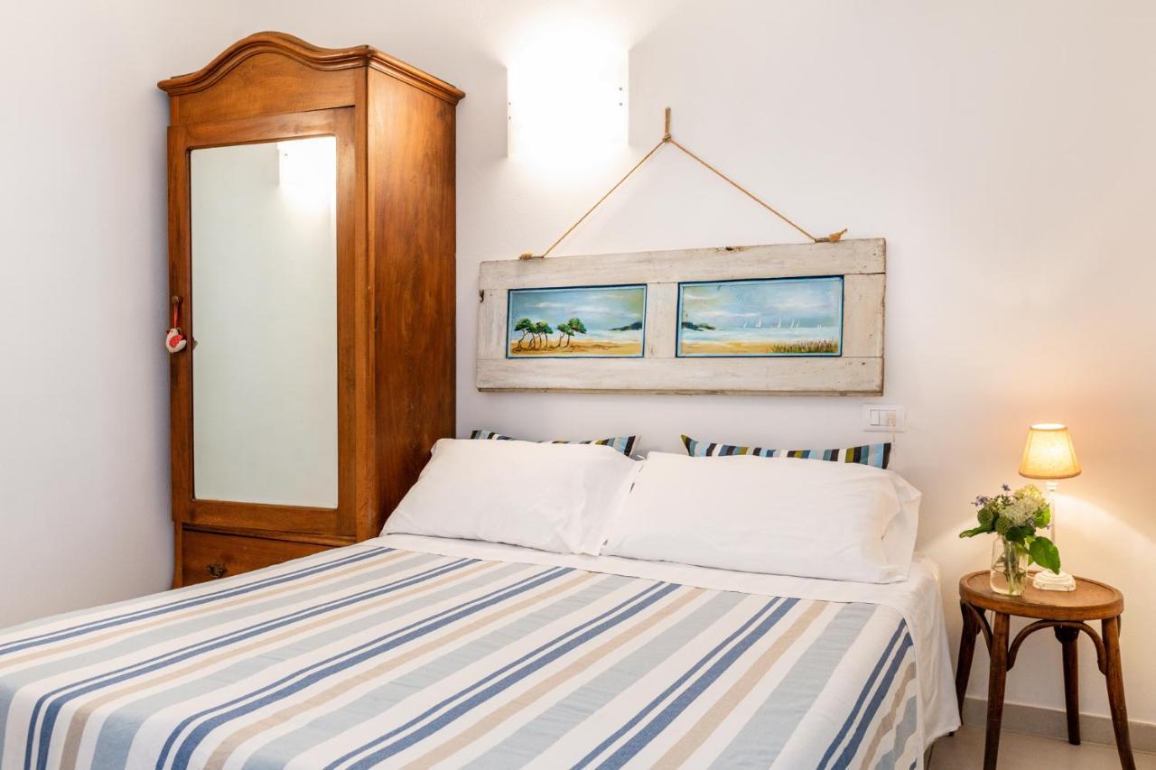 Pochi Passi Dal Mare Apartment San Bartolomeo Al Mare Bagian luar foto