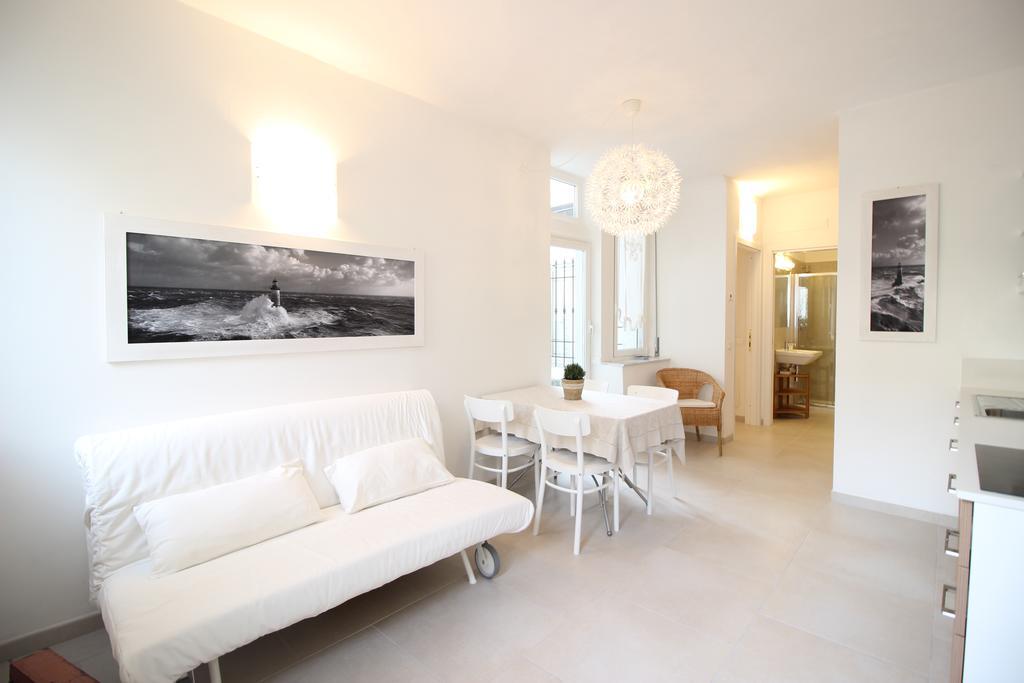Pochi Passi Dal Mare Apartment San Bartolomeo Al Mare Bagian luar foto